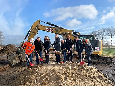 LogIn Park Elsdorf Spatenstich | Bild: © Süderelbe AG LogIn Park Elsdorf Spatenstich {f:if(condition:'Süderelbe AG',then:' | Bild: © Süderelbe AG',else:'')